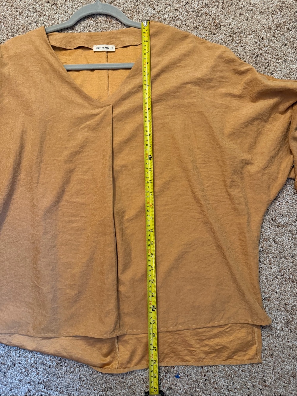 Lightweight Camel V-Neck Tunic‎ - Picture 6 of 6